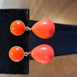 Vintage Crown Trifari Dangle Teardrop Clip Earrings Tangerine 1.5"